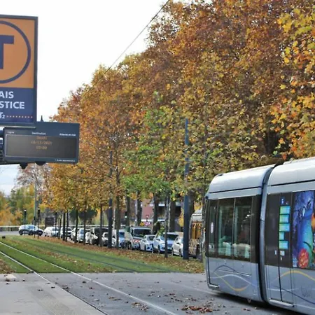 Le Duplex équipé Apartamento *